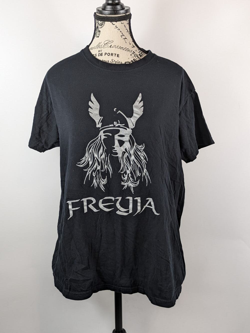 Sol's Women's Medium T-Shirt Graphic Freyja Freya Viking Valkyrie Goddess Love